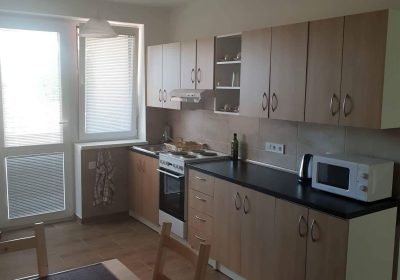 UBYTOVANIE v súkromí Senec - Hrubý Šúr